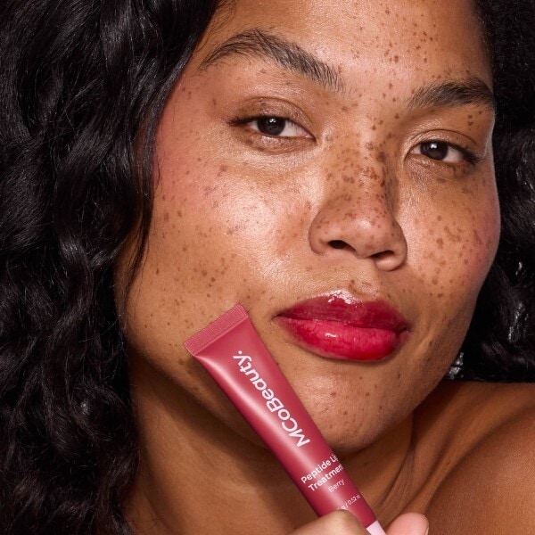 MCoBeauty Peptide Lip Treatment - Berry