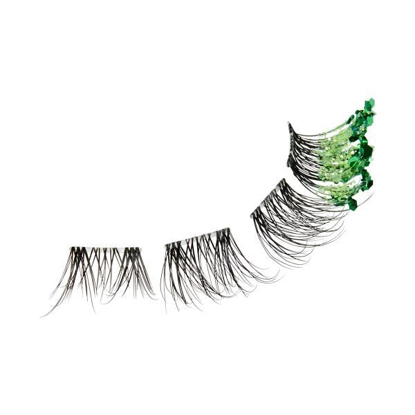Wicked x Kiss Falscara Cluster Lashes -  Love Without Limits