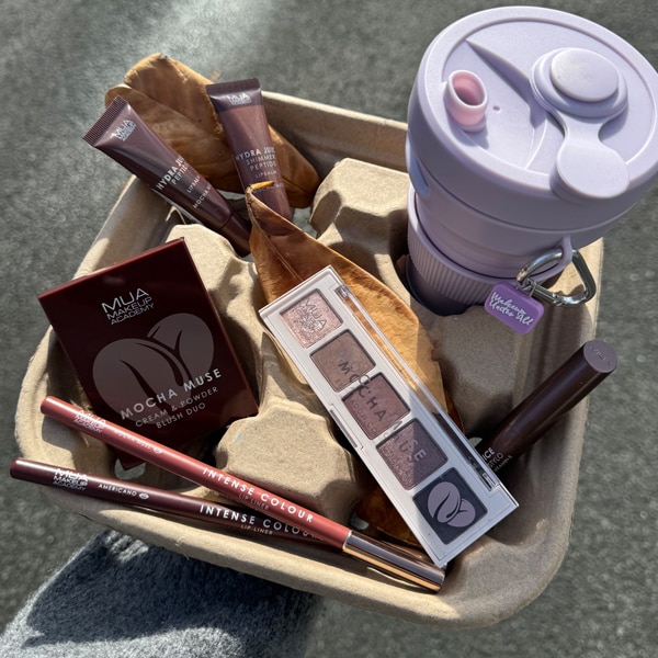 MUA Shimmer Moisture Peptide Balm Stylo-Mocha Muse