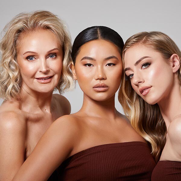 BPerfect Cosmetics Chroma Cover Foundation Luminous - W8