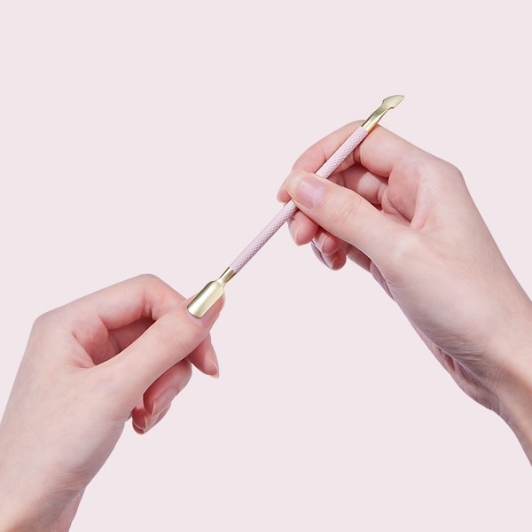 Studio London Cuticle Pusher Cleaner