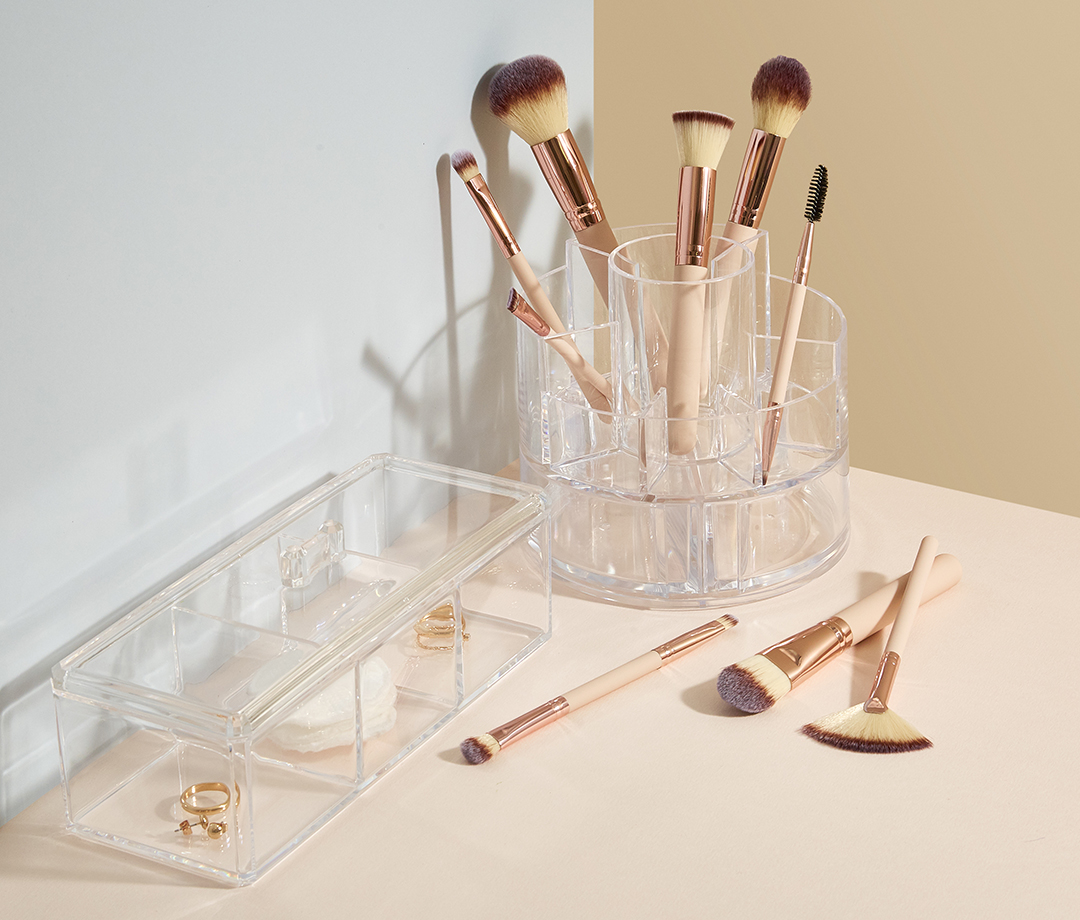 Studio London vegan makeup brushes