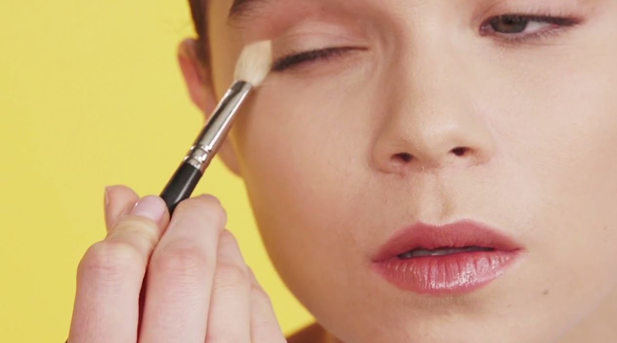 Cateye Cut Crease Eye Shadow 2 - White Eyeshadow