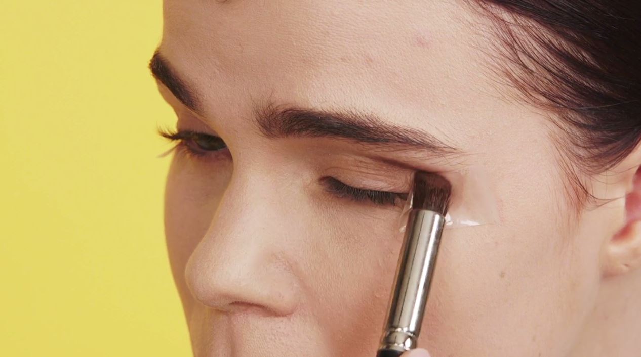 Cateye Cut Crease Eye Shadow 4 - Dark Brown Eyeshadow