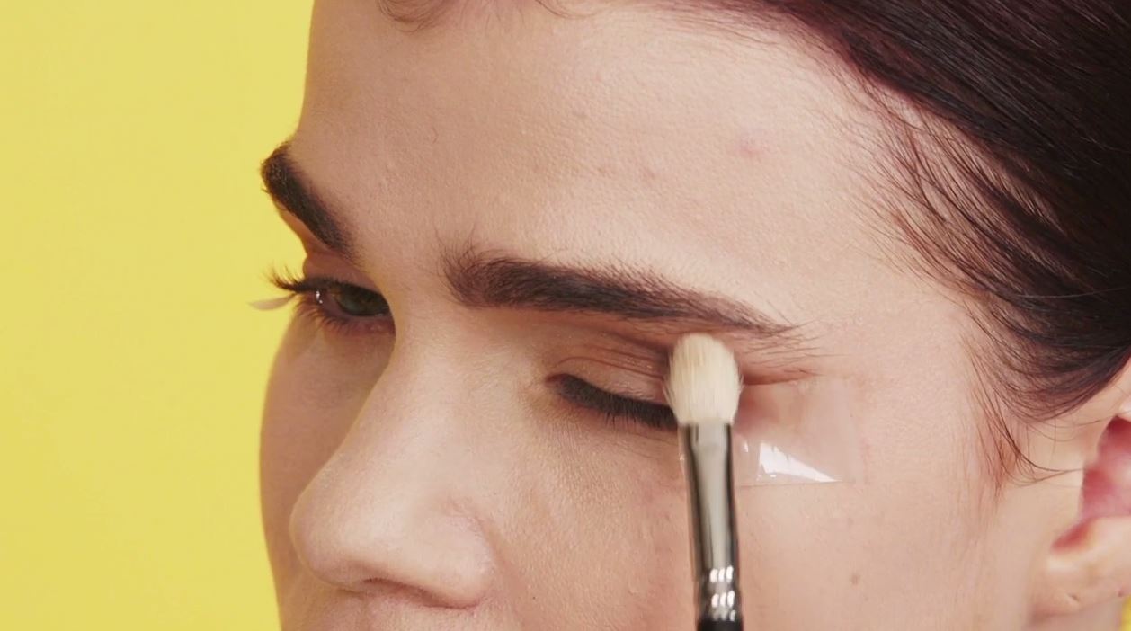 Cateye Cut Crease Eye Shadow 6 - Layer and Blend