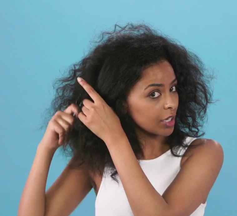 Hot straightening brush