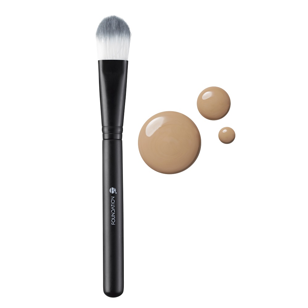 Tapered foundation brush