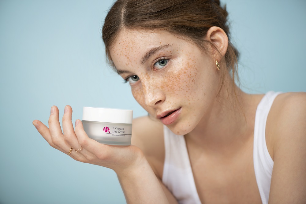 How to clear up spots fast model with Superdrug B Day Cream