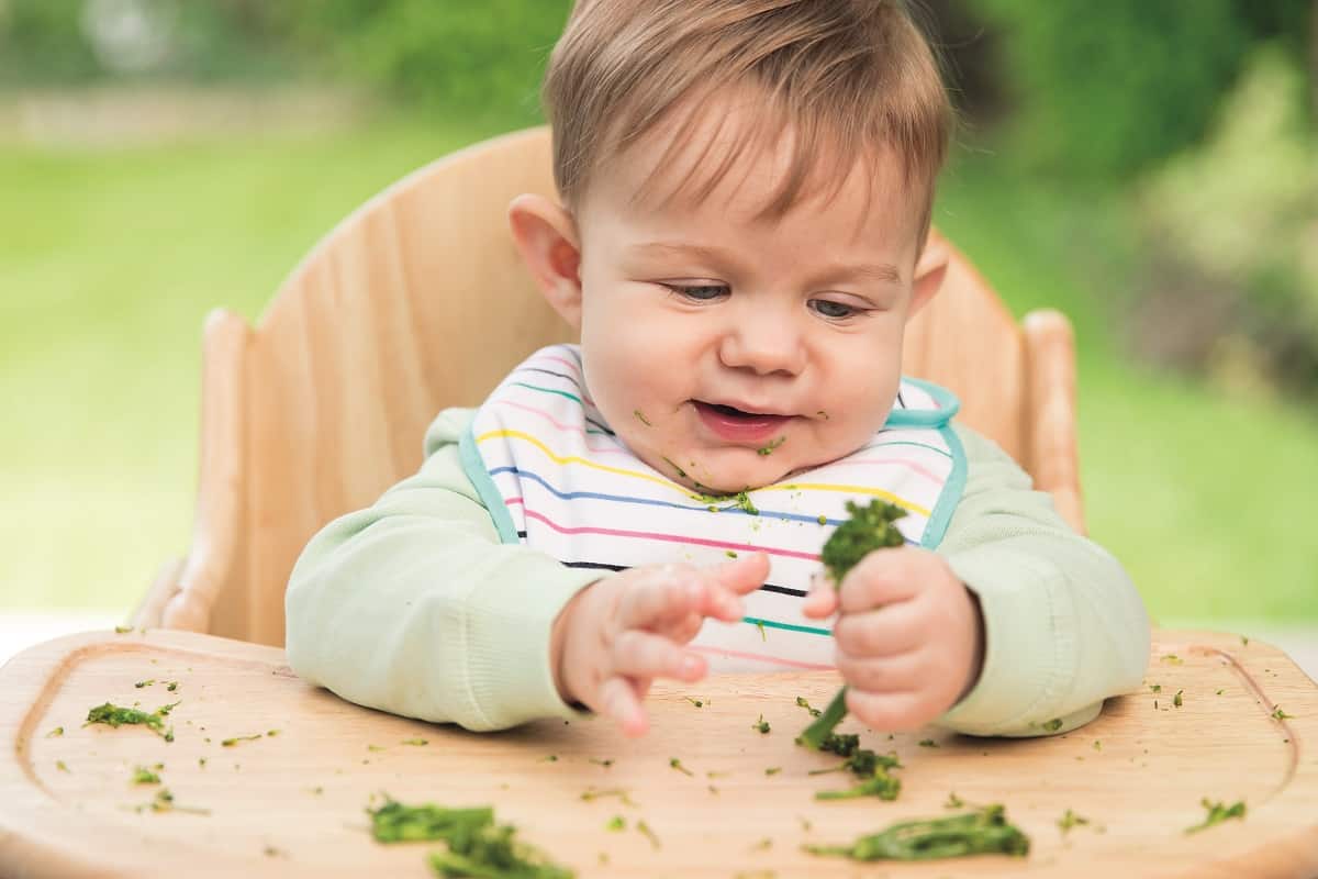 Baby weaving tips from Cow and Gate