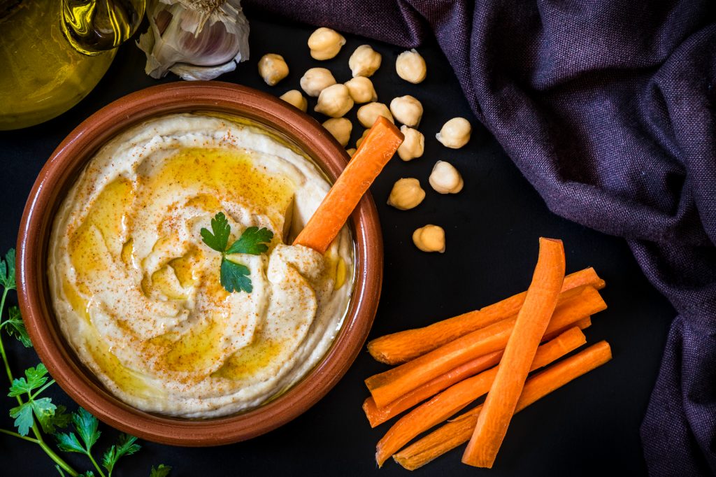 carrots and huummus