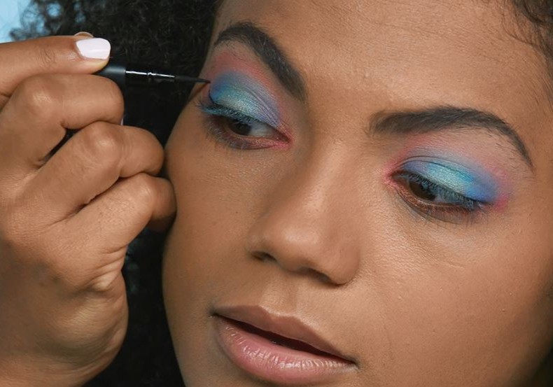 Blend Eyeshadow Colour