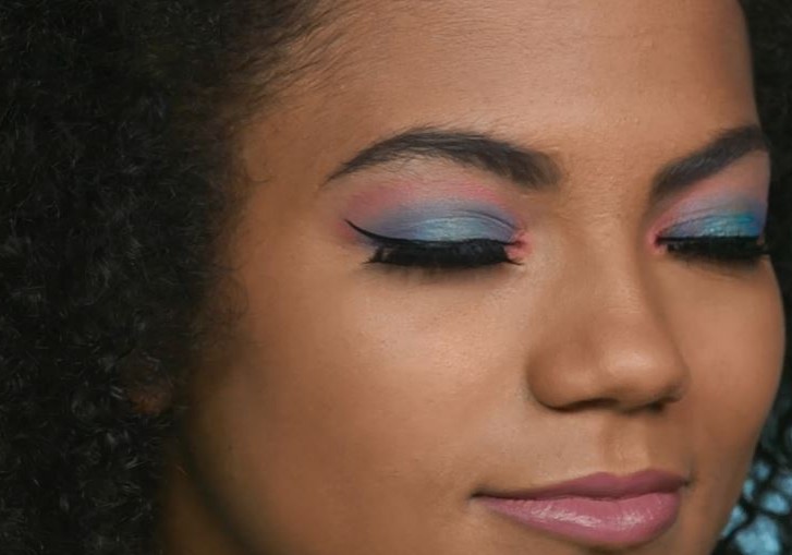 Blend Eyeshadow Colour