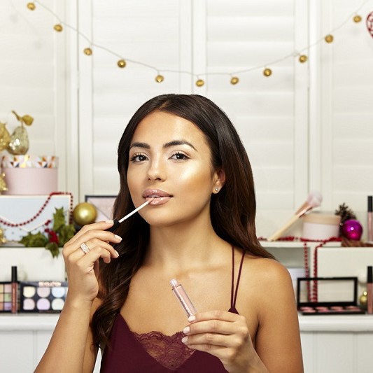 Christmas-Glow-with-Strobing-7-Lip-Gloss