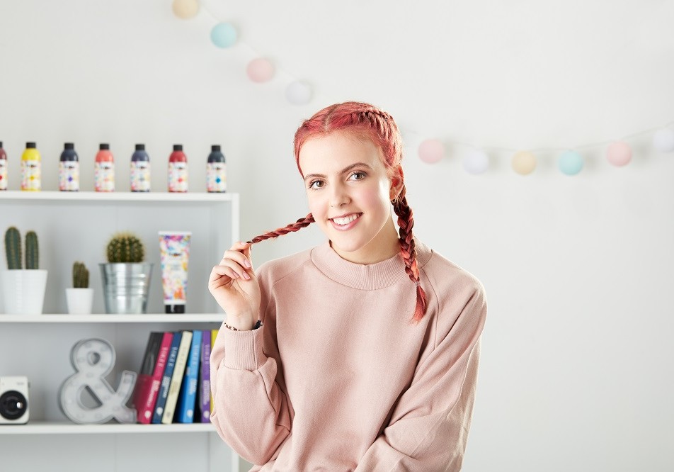 whole-head-pastel-red-pick&mix-tutorial