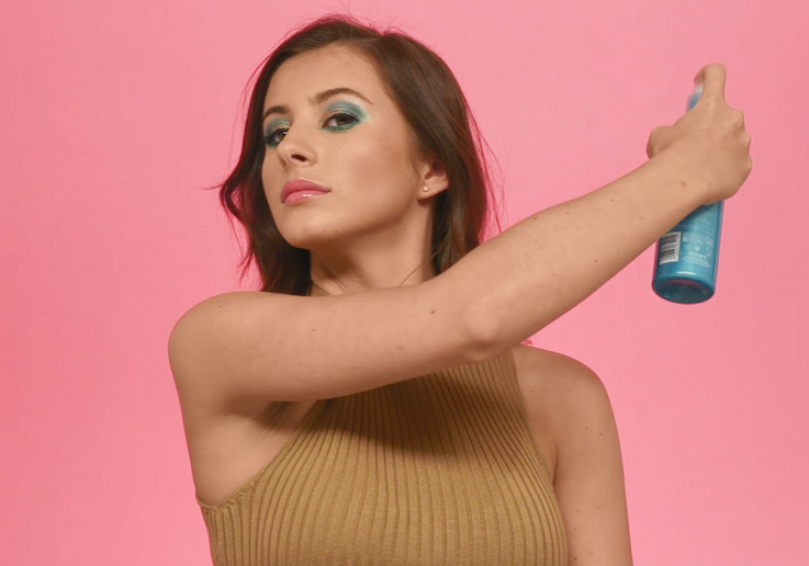 Modern 80s spiral curl step 1