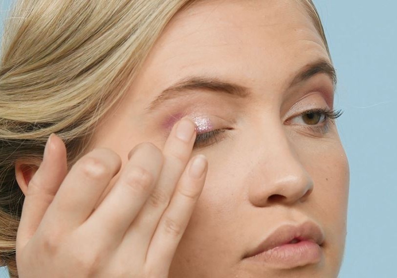 Prom Makeup - Rose Glitter