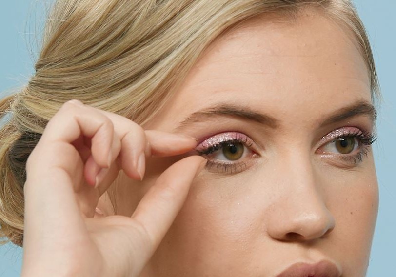 Prom Makeup - Rose Glitter