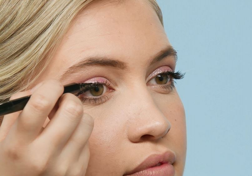 Prom Makeup - Rose Glitter